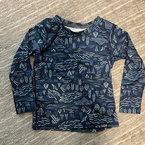 Toddlers Patagonia base shirt - 3 T